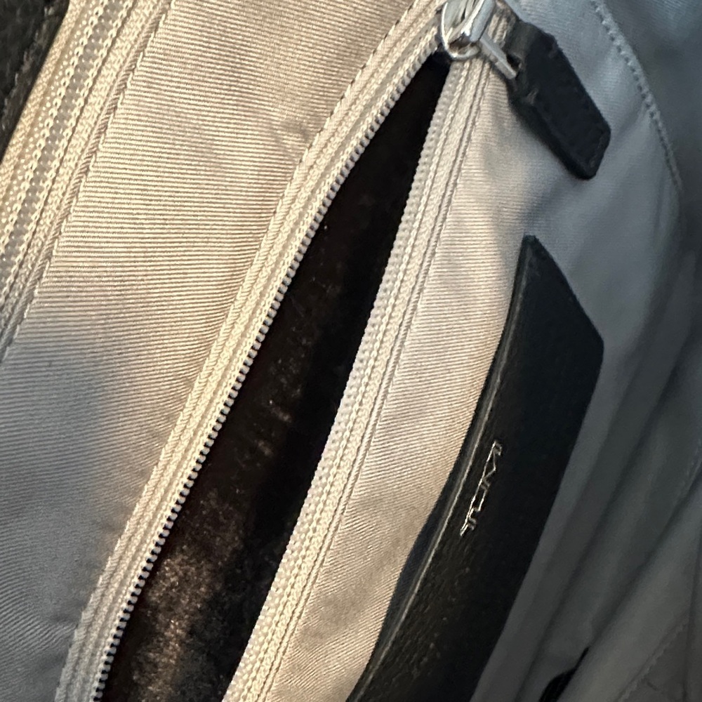 TUMI Stanton Kiran Leather Laptop Purse Black Gray Work Brief Case - Picture 8 of 9